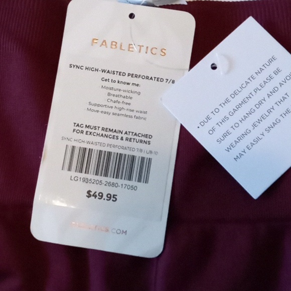 Fabletics - Picture 2 of 9